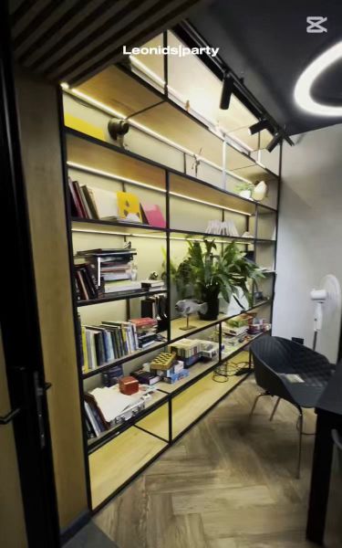 2 image in gallery