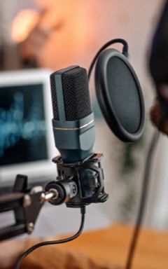 🎙️Looking for podcast guests cover