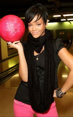 Strike a Pose! LGBT+ bowling club