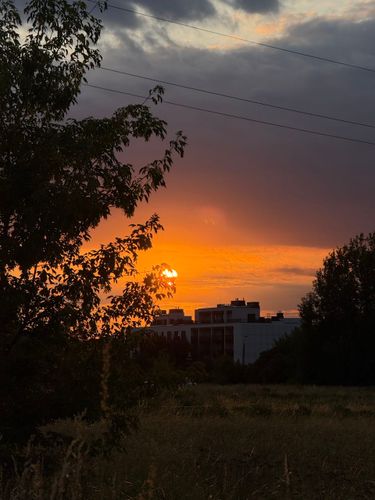 3 image in gallery