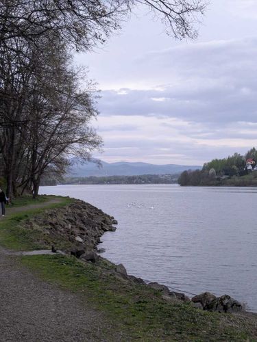 3 image in gallery