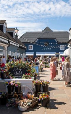Bicester Village + Oxford day trip cover