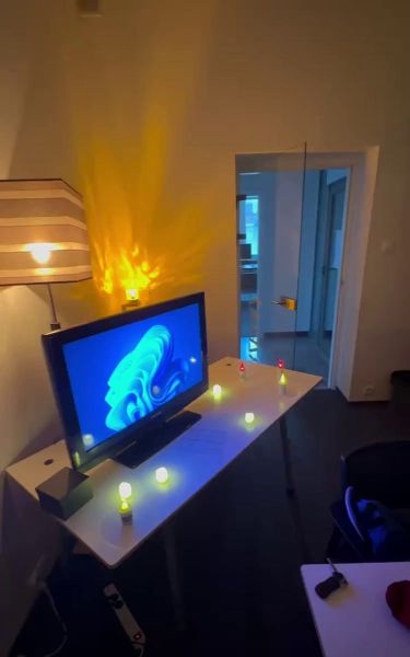 5 image in gallery